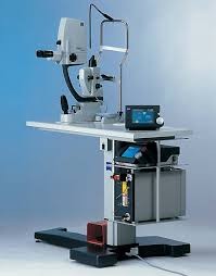 Augenarzt Dr. Faßbender & Kollegen führen Laseroperationen in Neumarkt durch.