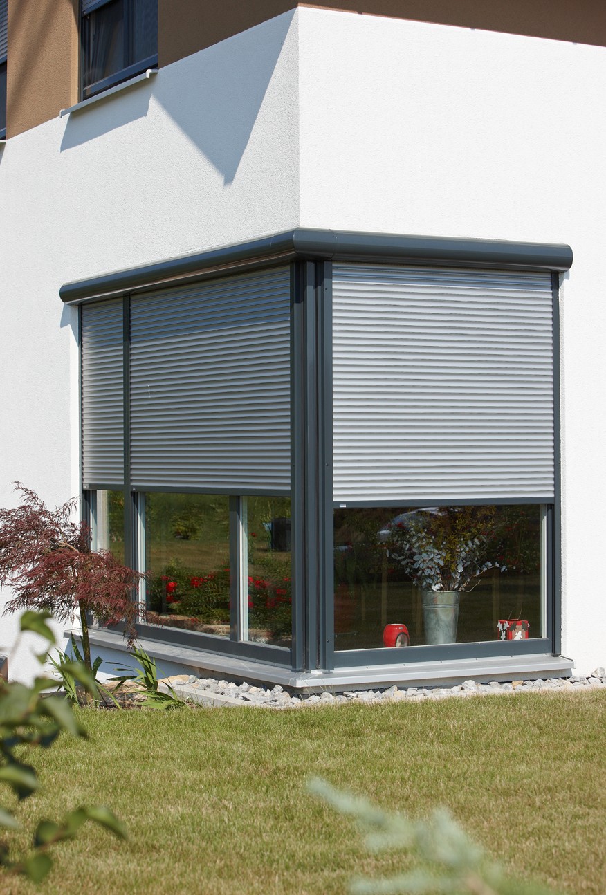Bei uns in Wuppertal erhalten Sie Rollladen für Ihre Fenster für Wärme- und Sonnenschutz.