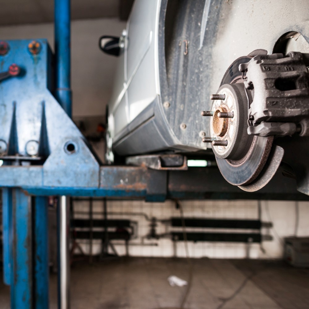 Wir sind eine freie Autowerkstatt! Überzeugen Sie sich gerne selbst von unserem Meisterbetrieb. Zusätzlich zur Werkstatt bietet Ihnen Autohaus Schütt auch eine Tankstelle.