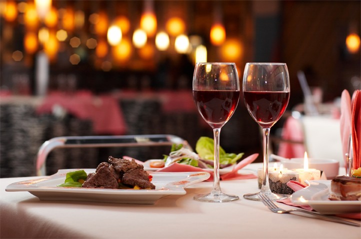 Reservieren Sie einen Tisch in unserem Waldrestaurant in Prieros und genießen Sie Speisen wie zum Beispiel unser leckeres Eisbein.