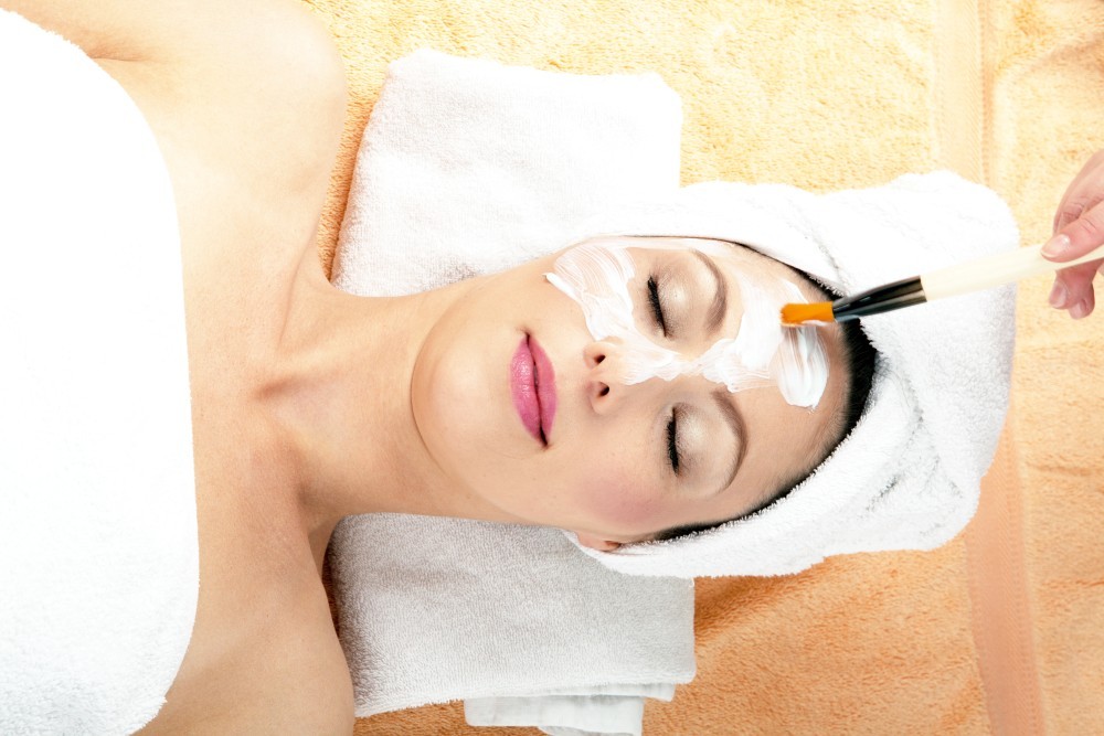 Ob Gesicht oder Körper - Wir sorgen für die optimale Behandlung Ihrer Haut! Vereinbaren Sie einen Termin in unserem Kosmetikstudio.