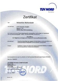 Zertifikat Grundkurs für Tätigkeiten an Anlagen zum Umgang mit wassergefährdenden Stoffen