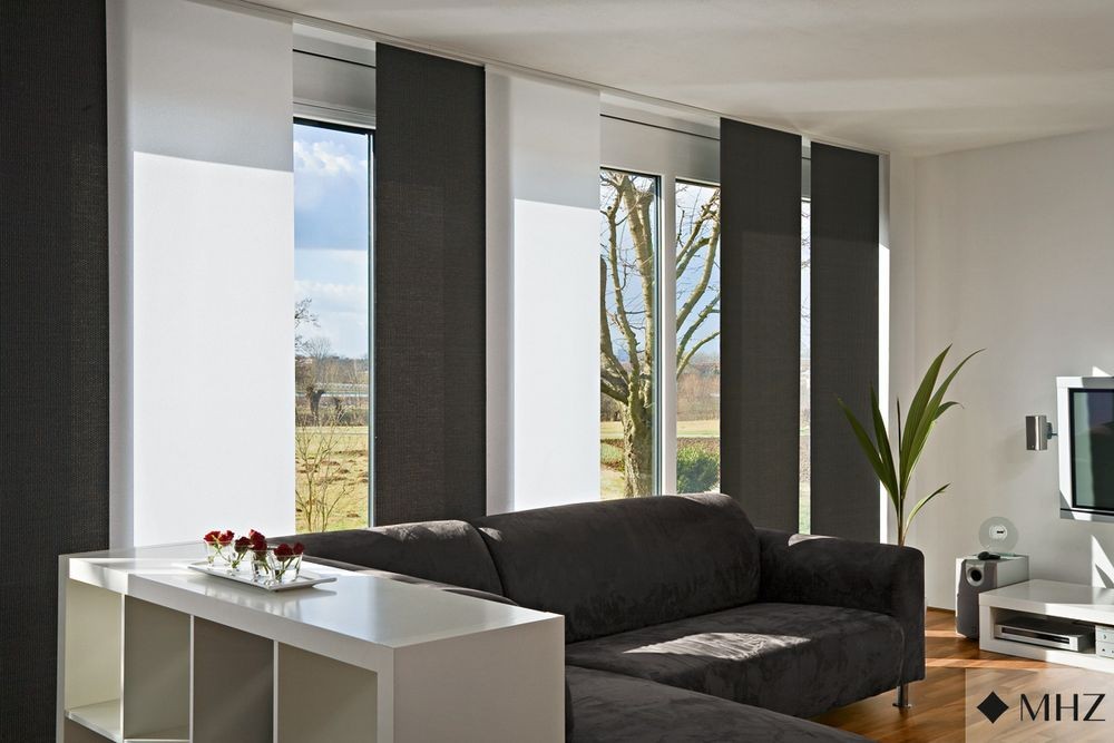 Bei uns, in Kempten erhalten Sie Vorhänge und Gardinen von verschiedenen Designern.